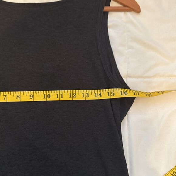 Beyond Yoga Reverse Direction Lightweight Tank Top (Black) - Picture 6 of 7